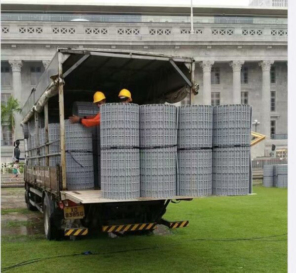 Nuestro piso enrollable de protección para césped y césped T-01 se utilizó en un evento del gobierno en EEUU